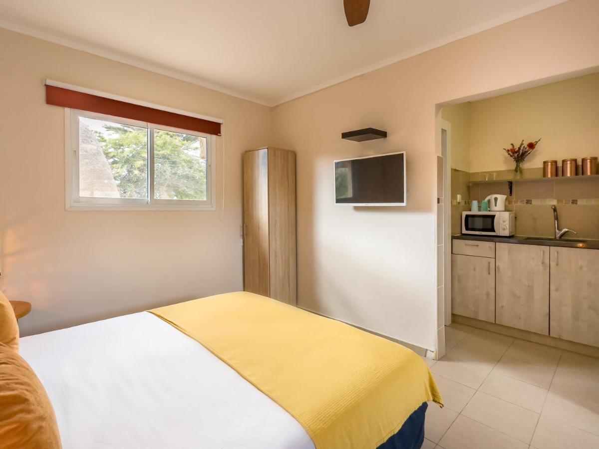 Lotan Desert Travel Hotel Nahal Ya'alon Exteriör bild