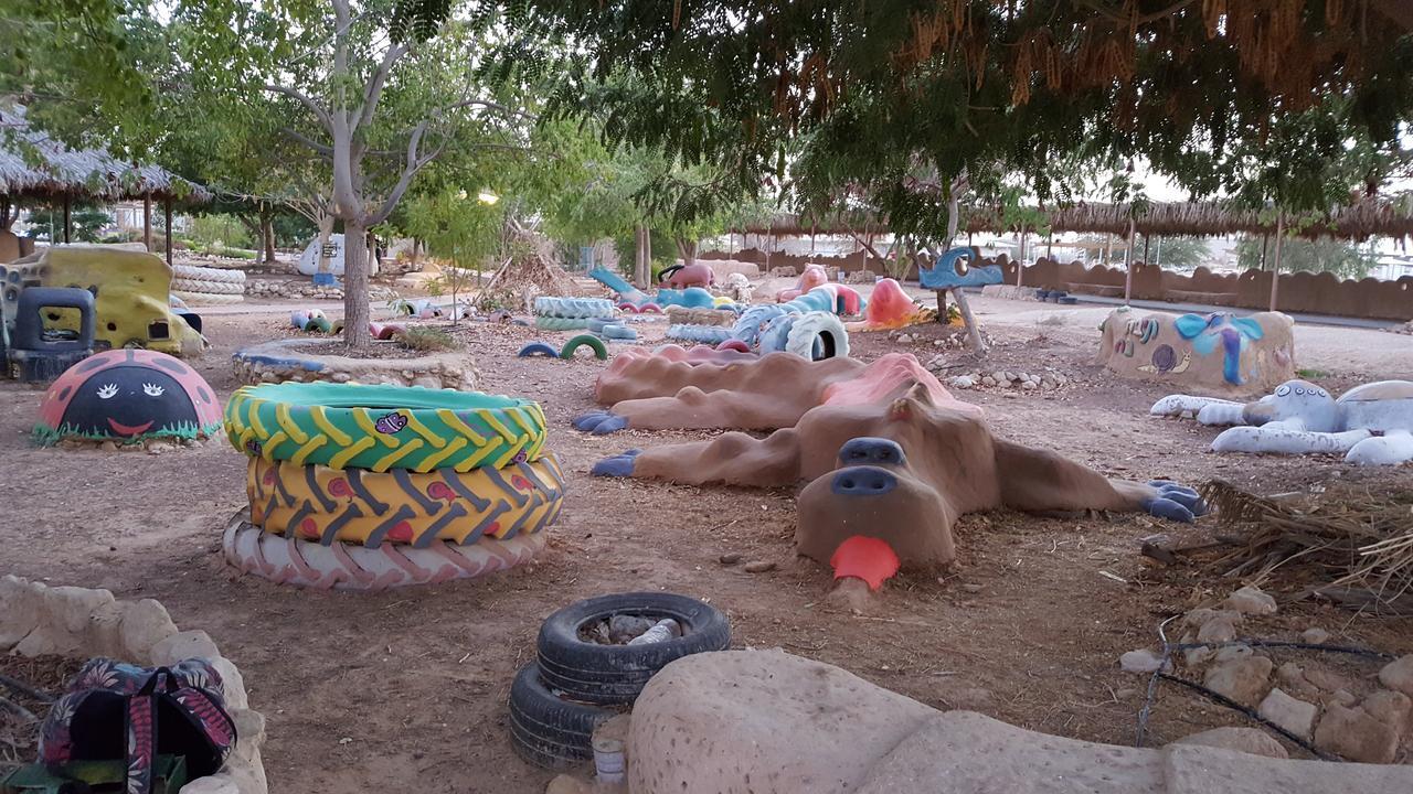 Lotan Desert Travel Hotel Nahal Ya'alon Exteriör bild