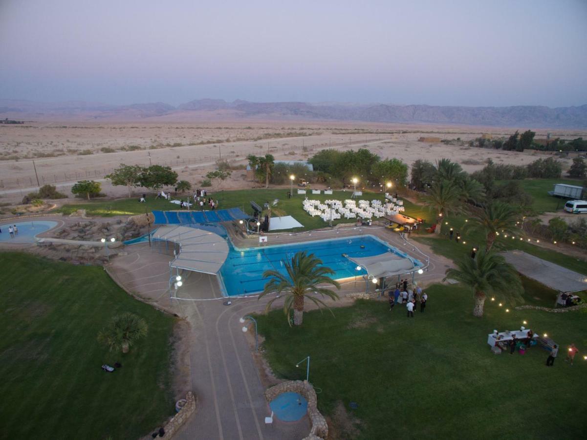Lotan Desert Travel Hotel Nahal Ya'alon Exteriör bild